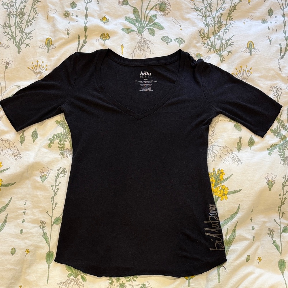 Billabong Y2K Classic Black V-Neck Tee